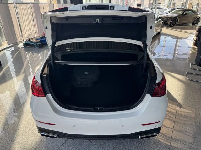 Mercedes-Benz C 300 AMG Line Sedan