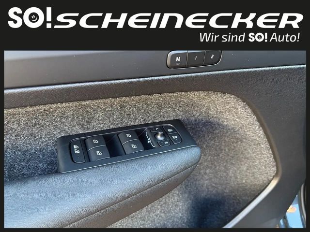 Volvo XC40 Dark Plus