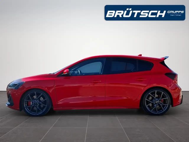 Ford Focus ST Line