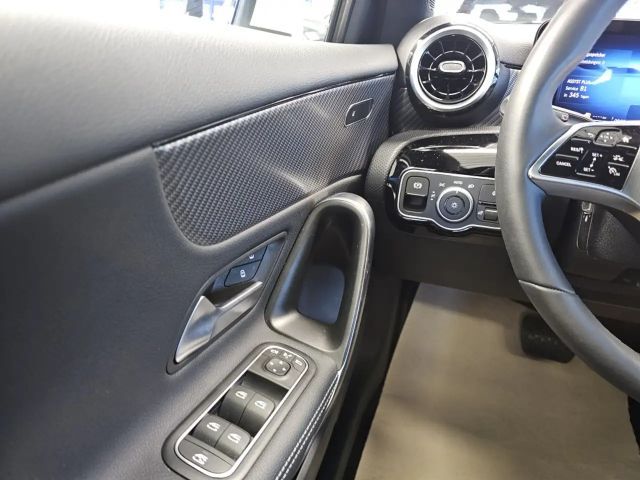 Mercedes-Benz A 200 Progressive