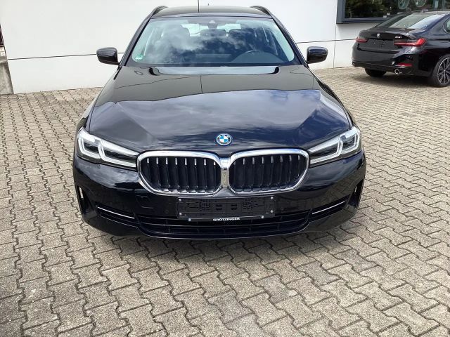 BMW 530 530e Touring