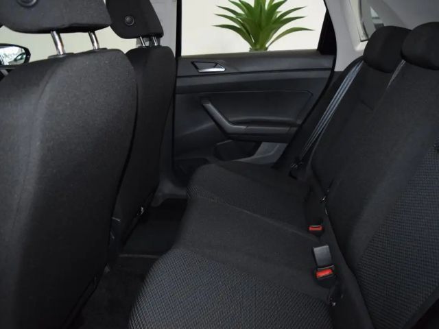 Volkswagen Polo Basis-Modell AppConnect SHZ PDC