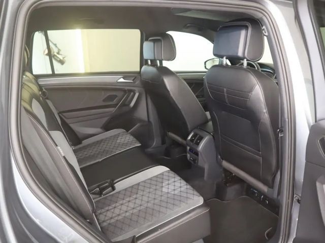 Volkswagen Tiguan 4Motion Allspace DSG R-Line