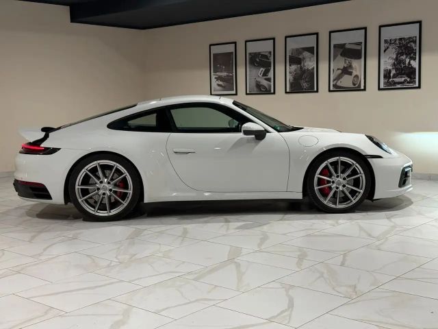 Porsche 911 4 Carrera Coupé S