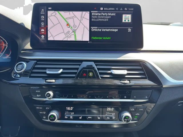 BMW 530 530i M-Sport Touring xDrive