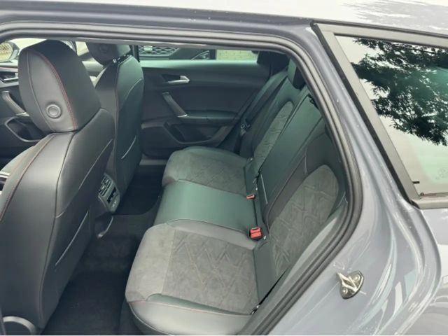 Seat Leon 1.5 eTSI DSG FR-lijn Sportstourer