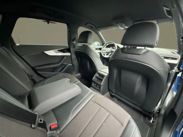 Audi A4 35 TFSI S-Line