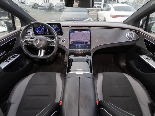 Mercedes-Benz EQE 350 AMG Line Sedan