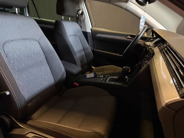 Volkswagen Passat Business DSG Variant