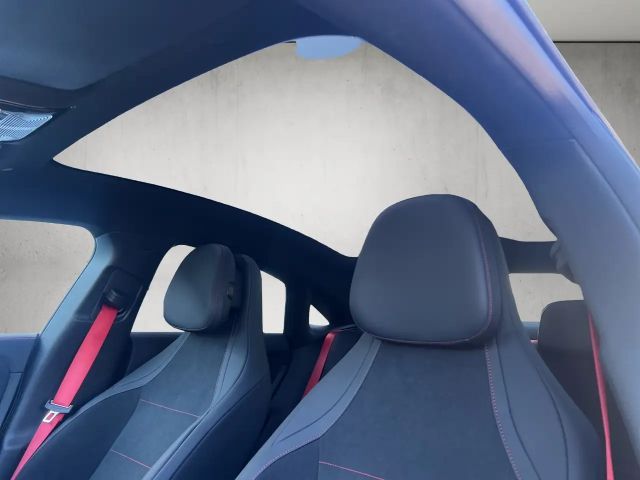 Mercedes-Benz CLA 350 4MATIC