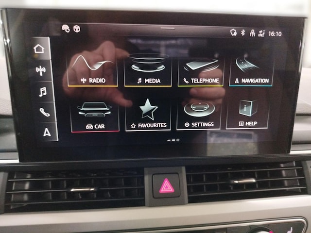 Audi A4 40 TDI Quattro S-Tronic Sedan