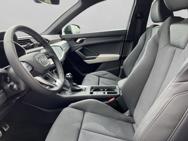 Audi Q3 35 TFSI S-Tronic