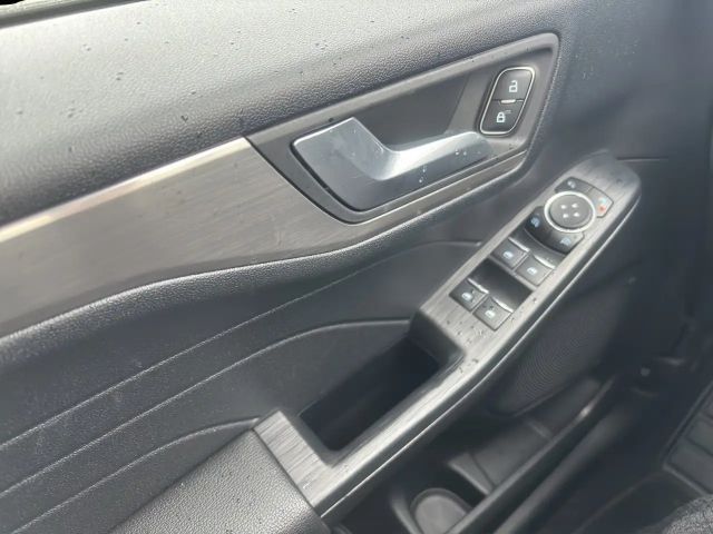 Ford Kuga Plug in Hybrid Titanium