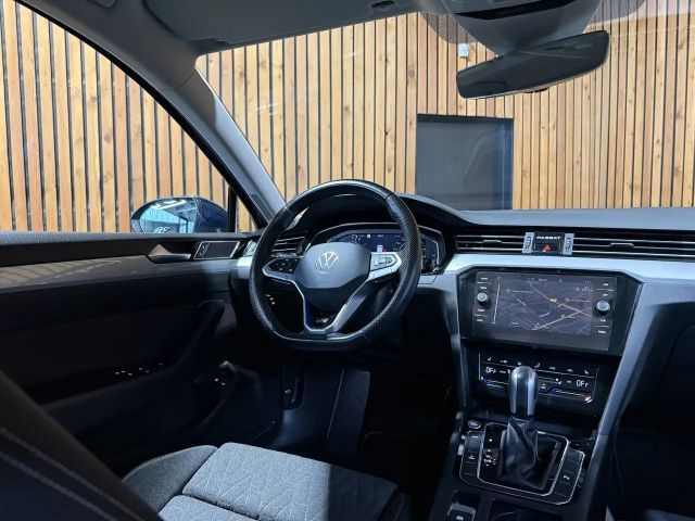 Volkswagen Passat DSG GTE Variant