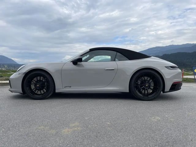Porsche 911 4 Cabrio Carrera GTS