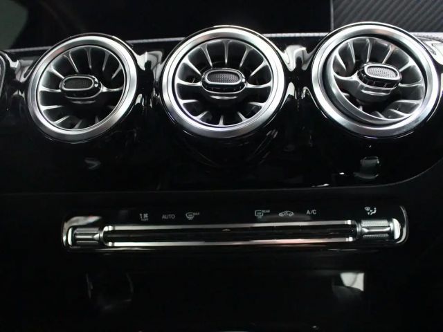 Mercedes-Benz A 200 Progressive