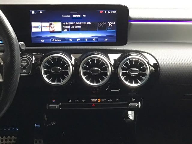 Mercedes-Benz CLA 200 AMG Line Shooting Brake