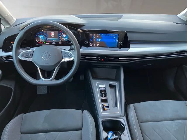 Volkswagen Golf DSG Life Variant