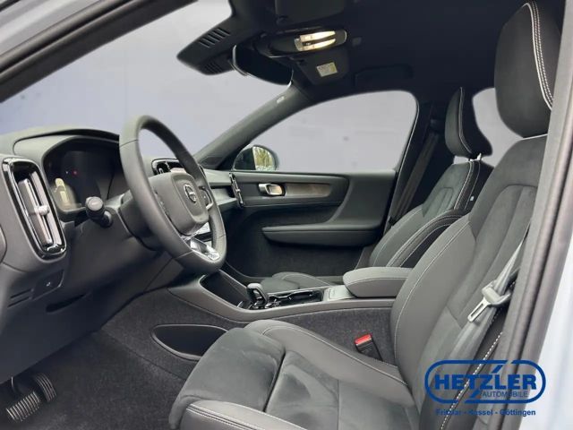 Volvo XC40 AWD Plus Recharge Twin Engine