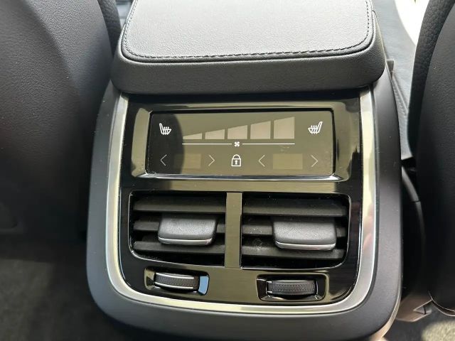 Volvo XC90 AWD Plus T8