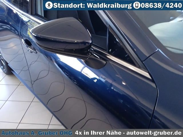 Mazda 3 Exclusive-line SkyActiv e-Skyactiv