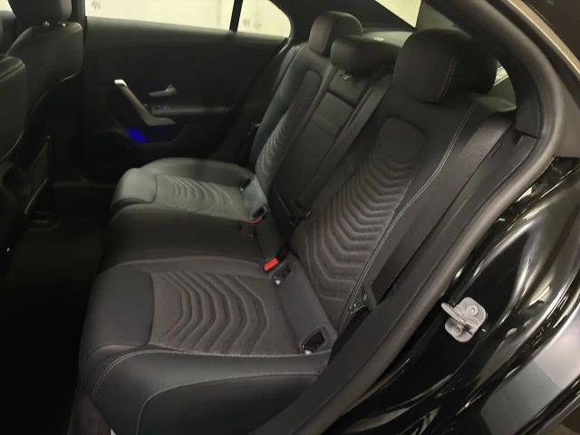 Mercedes-Benz CLA 180 Coupé