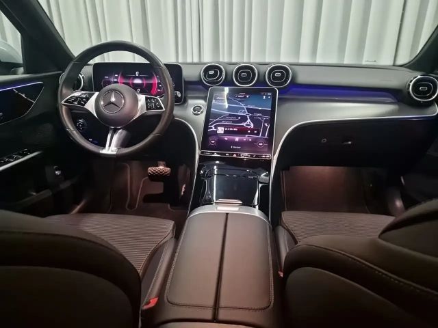 Mercedes-Benz C 200 C 200 d Sedan