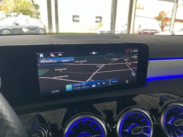 Mercedes-Benz A 180 AMG Line