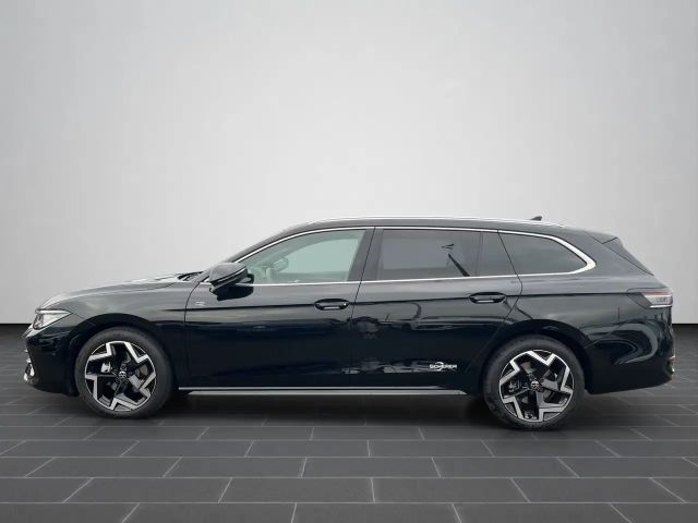 Volkswagen Passat DSG IQ.Drive R-Line Variant