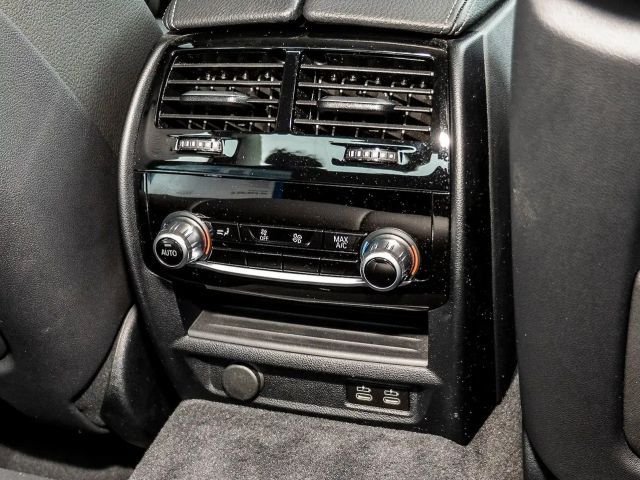 BMW 530 530e Luxury Line Sedan xDrive