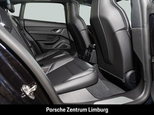 Porsche Taycan 4 Cross Turismo