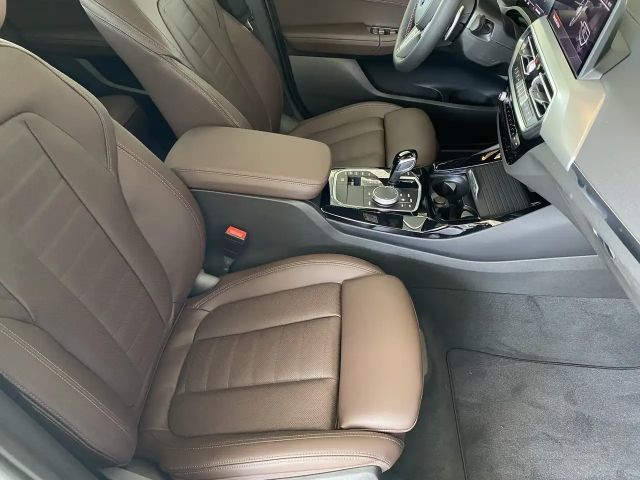 BMW X3 40d Vollausstattung Head-Up HiFi DAB LED