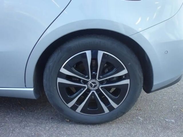 Mercedes-Benz B 200 Progressive