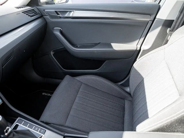 Skoda Superb 2.0 TDI Combi Style Style