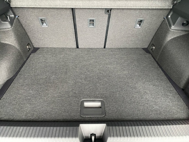 Volkswagen T-Roc 1.5 eTSI DSG R-Line