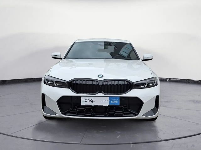 BMW 320 320d Sedan xDrive