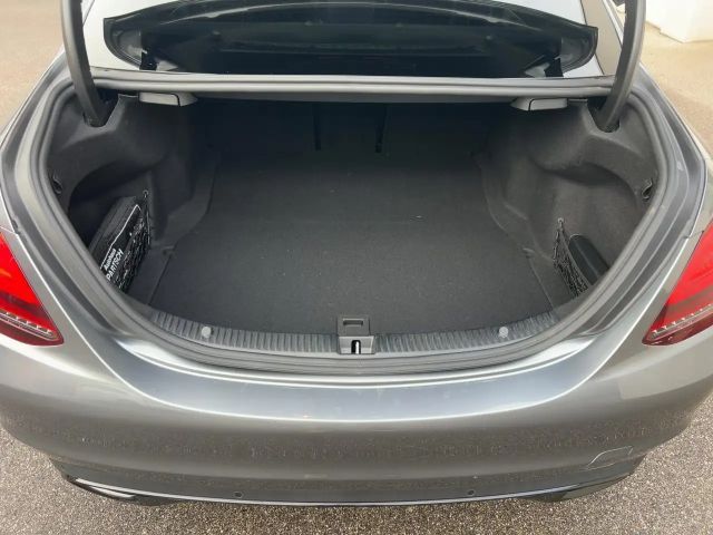 Mercedes-Benz C 200 4MATIC AVANTGARDE Sedan