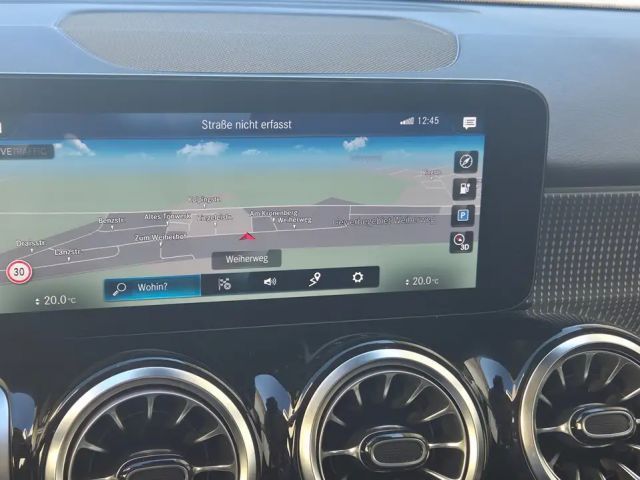 Mercedes-Benz EQB 300