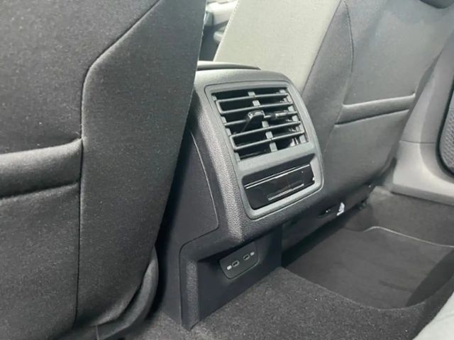 Volkswagen Golf 1.5 TSI Golf VIII Life