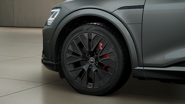 Audi Q8 e-tron 55 Quattro S-Line