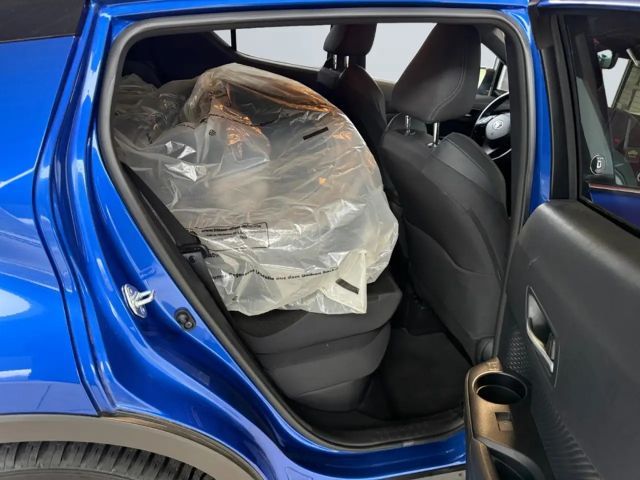 Toyota C-HR Hybride Team D