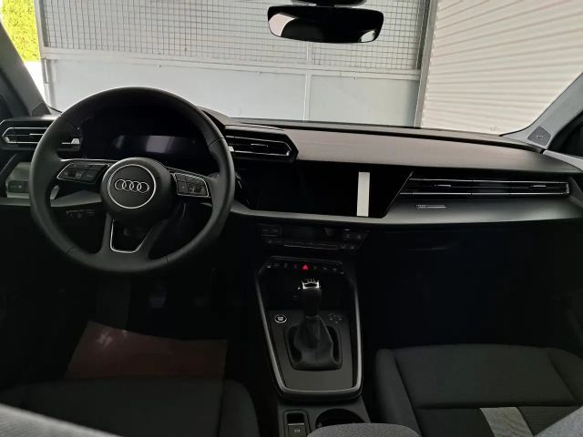 Audi A3 30 TFSI Sedan