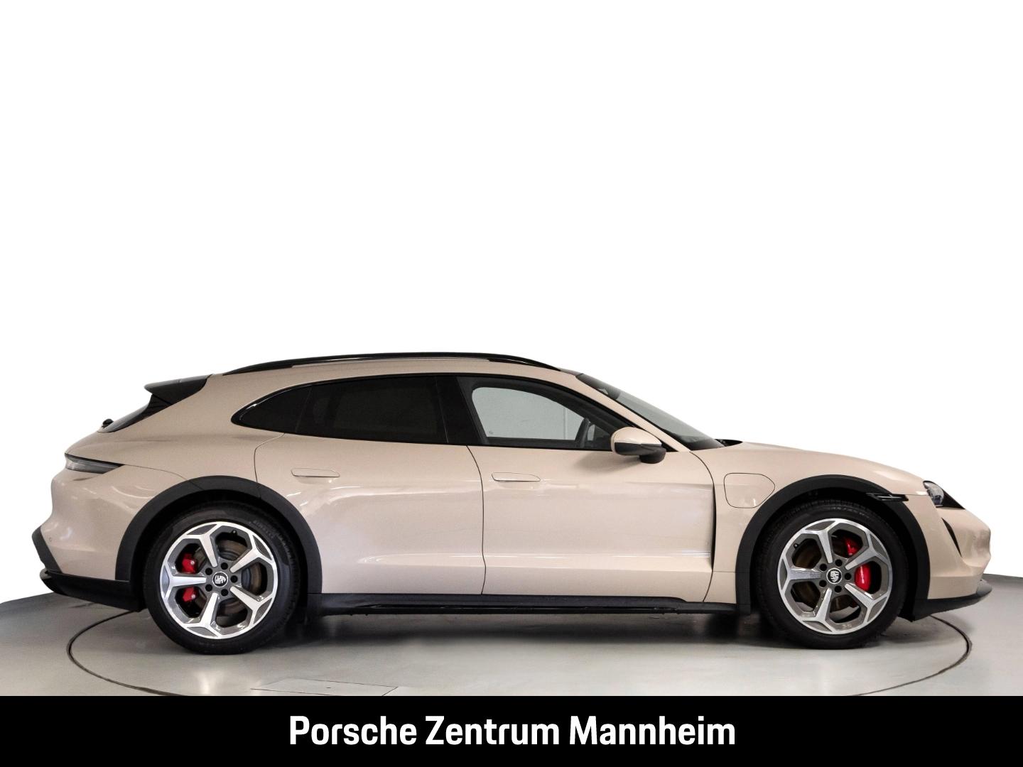 Porsche Taycan 4S Cross Turismo