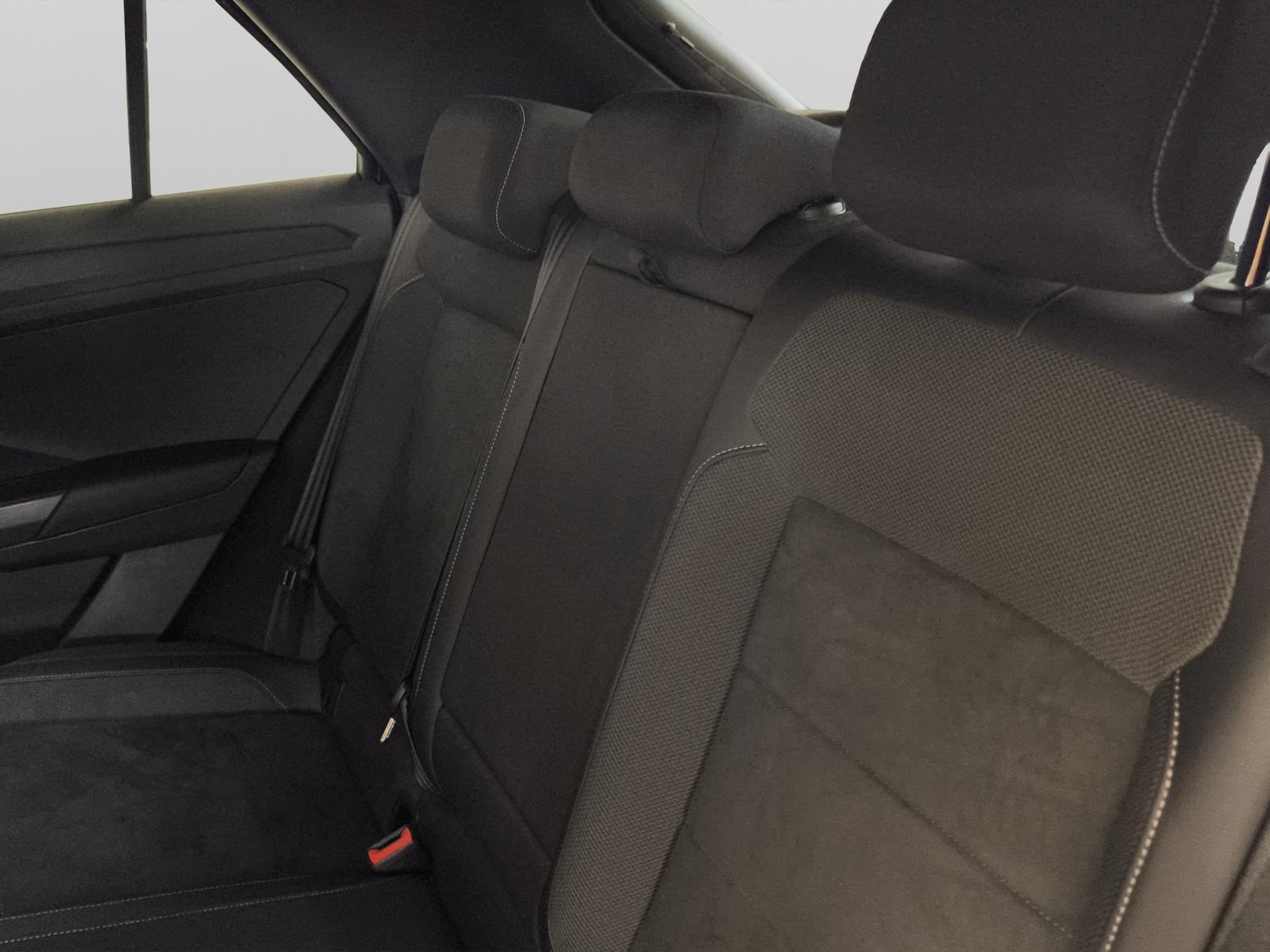 Volkswagen T-Roc 1.5 TSI DSG Plus R-Line