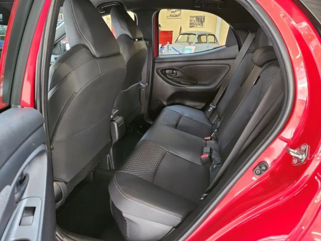 Toyota Yaris Hatchback Hybride Style