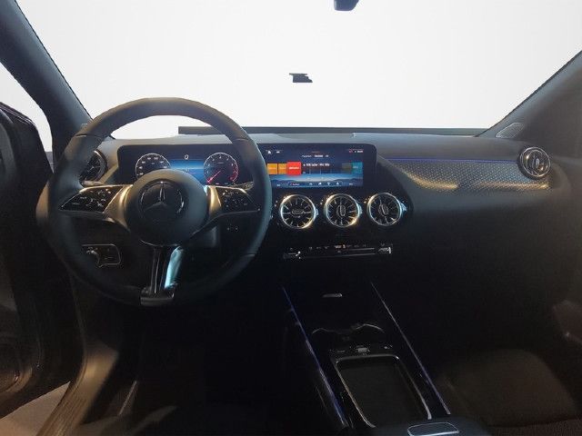 Mercedes-Benz B 180 Sedan