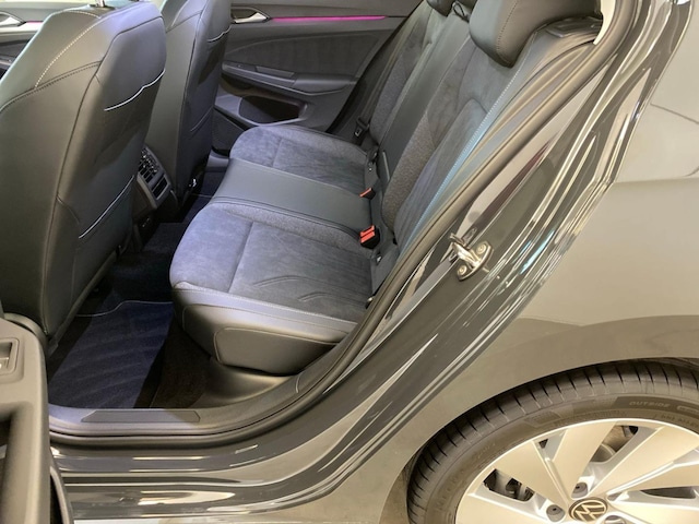 Volkswagen Golf 1.5 eTSI DSG Golf VIII Style