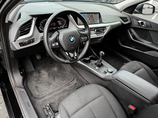 BMW 116 116i Advantage pakket Sedan