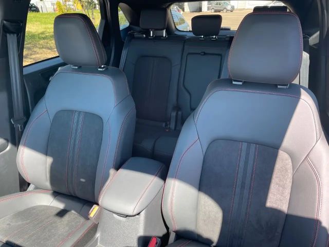 Ford Kuga Hybrid ST Line X