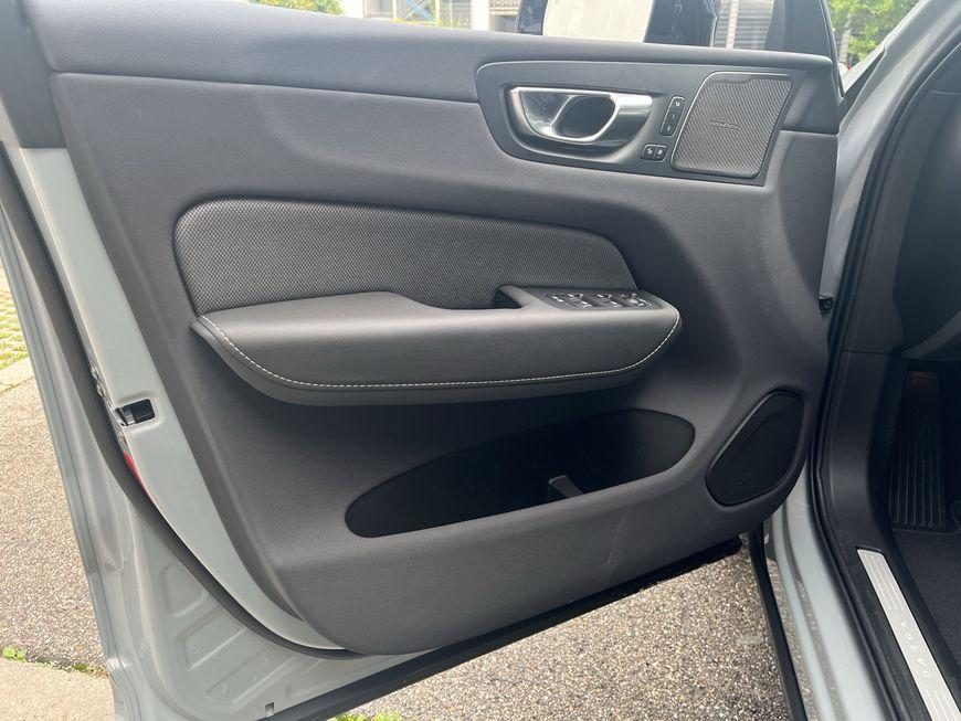 Volvo XC60 AWD Dark Plus T6